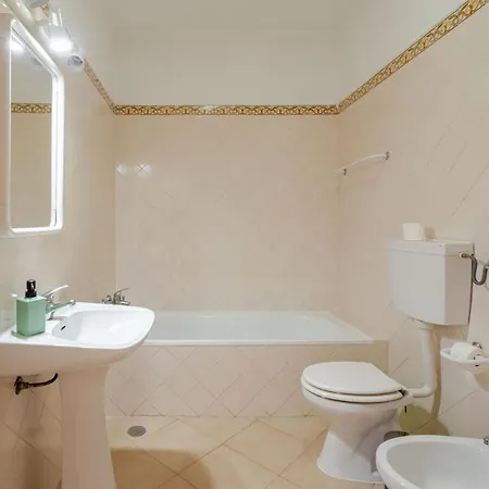 Daire Rare 2 In The Historic Center - 110m To Albufeira