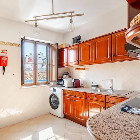 Rare 2 In The Historic Center - 110m To Albufeira