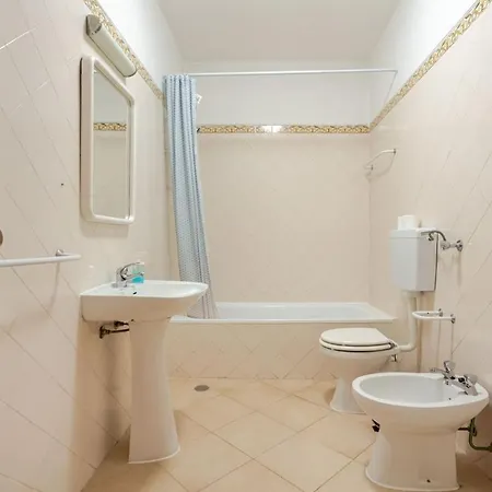 Rare 2 In The Historic Center - 110m To Daire